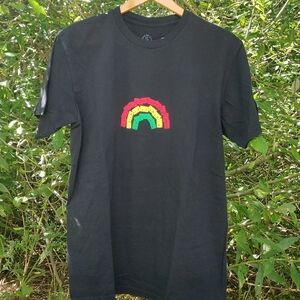 🌈 Friend of a Friend Studio, Graphic Tee, SS Unisex Medium, Black